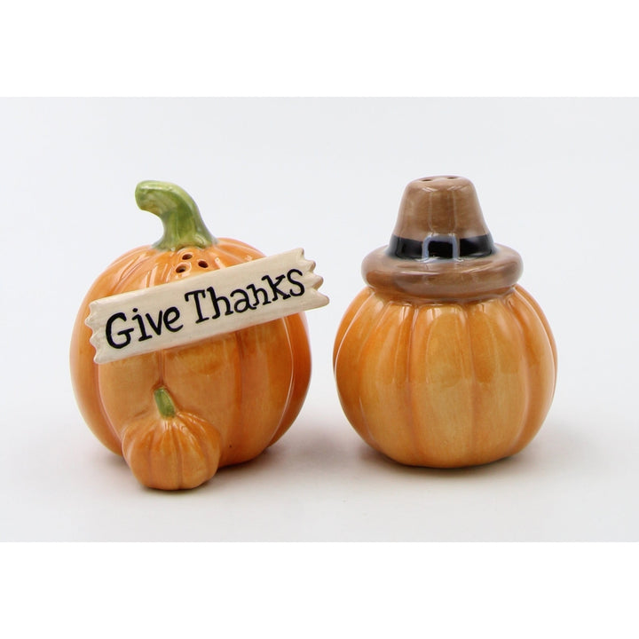 Ceramic Pumpkins with Pilgrim Hat Salt and Pepper Shakers Gift 2 pcs Image 3