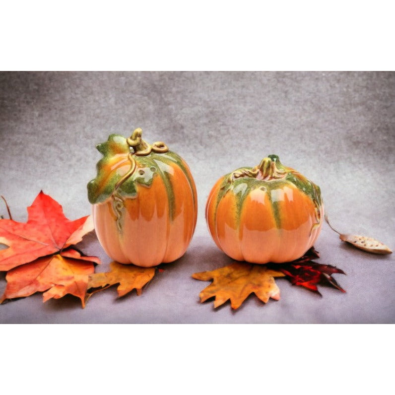 Ceramic Orange Pumpkin Salt and Pepper Shakers  Mom Image 1