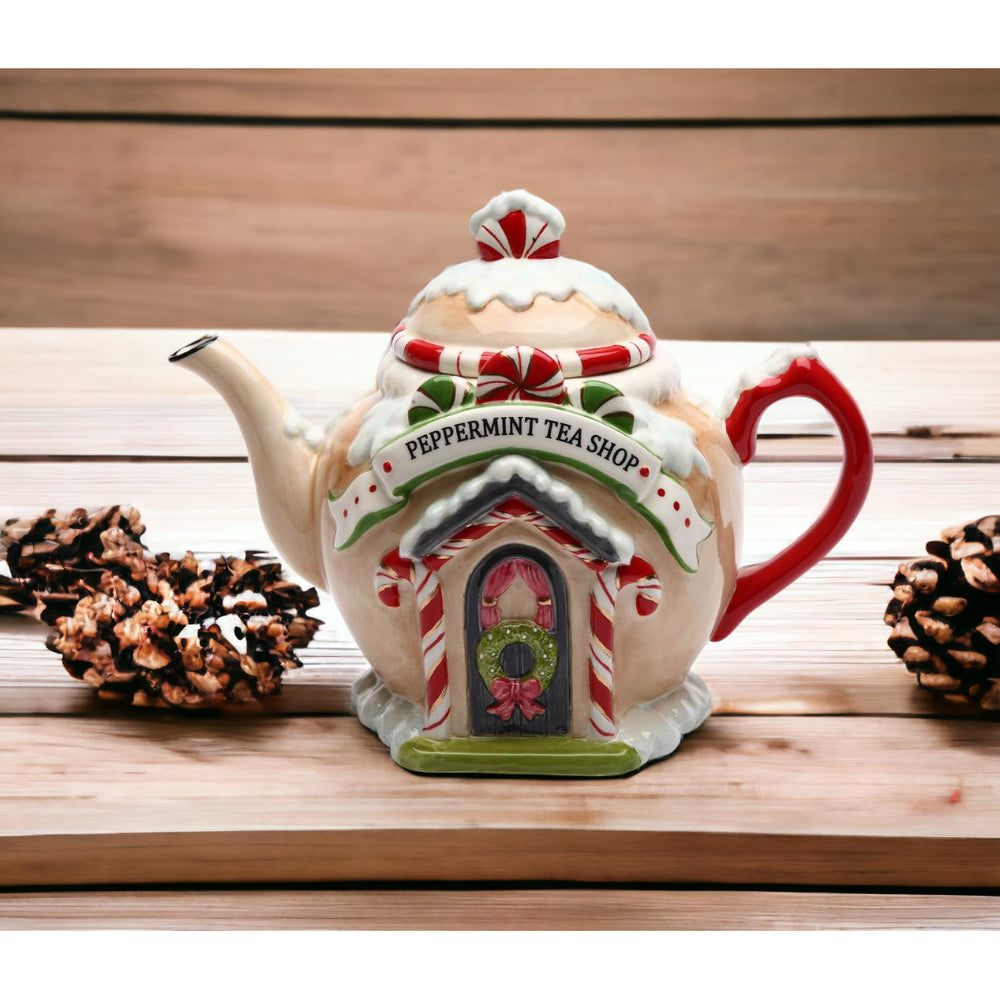 Santas Village Ceramic Teapot 32 oz Kitchen Image 2