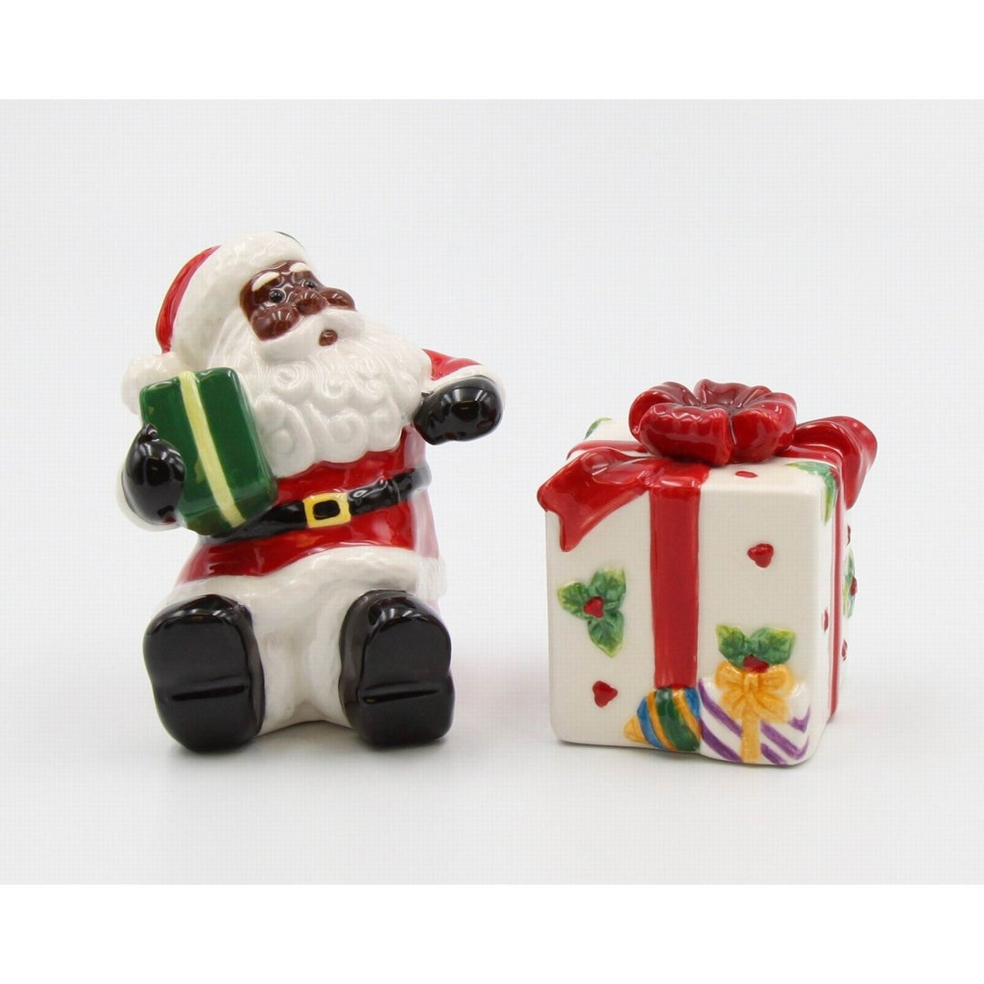 Ceramic African American Santa Salt and Pepper Shakers Christmas Image 3