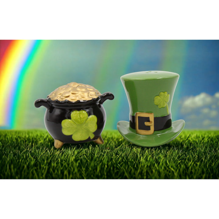 Ceramic Irish Top Hat Pot of Gold Salt and Pepper Shakers Saint Patricks Day Image 1