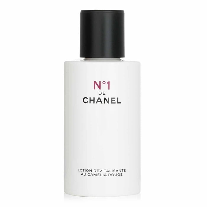 Chanel N1 De Chanel Red Camellia Revitalizing Lotion 150ml/5oz Image 1