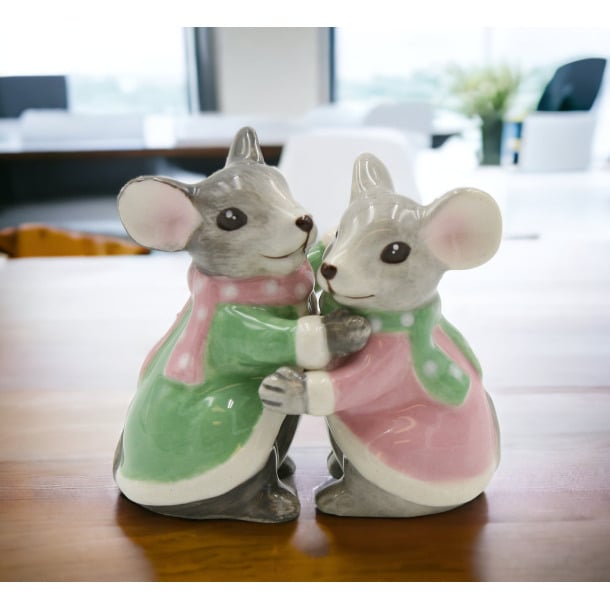 Pastel Ceramic Christmas Mice Salt and Pepper Shakers 3.5in Gift Image 2