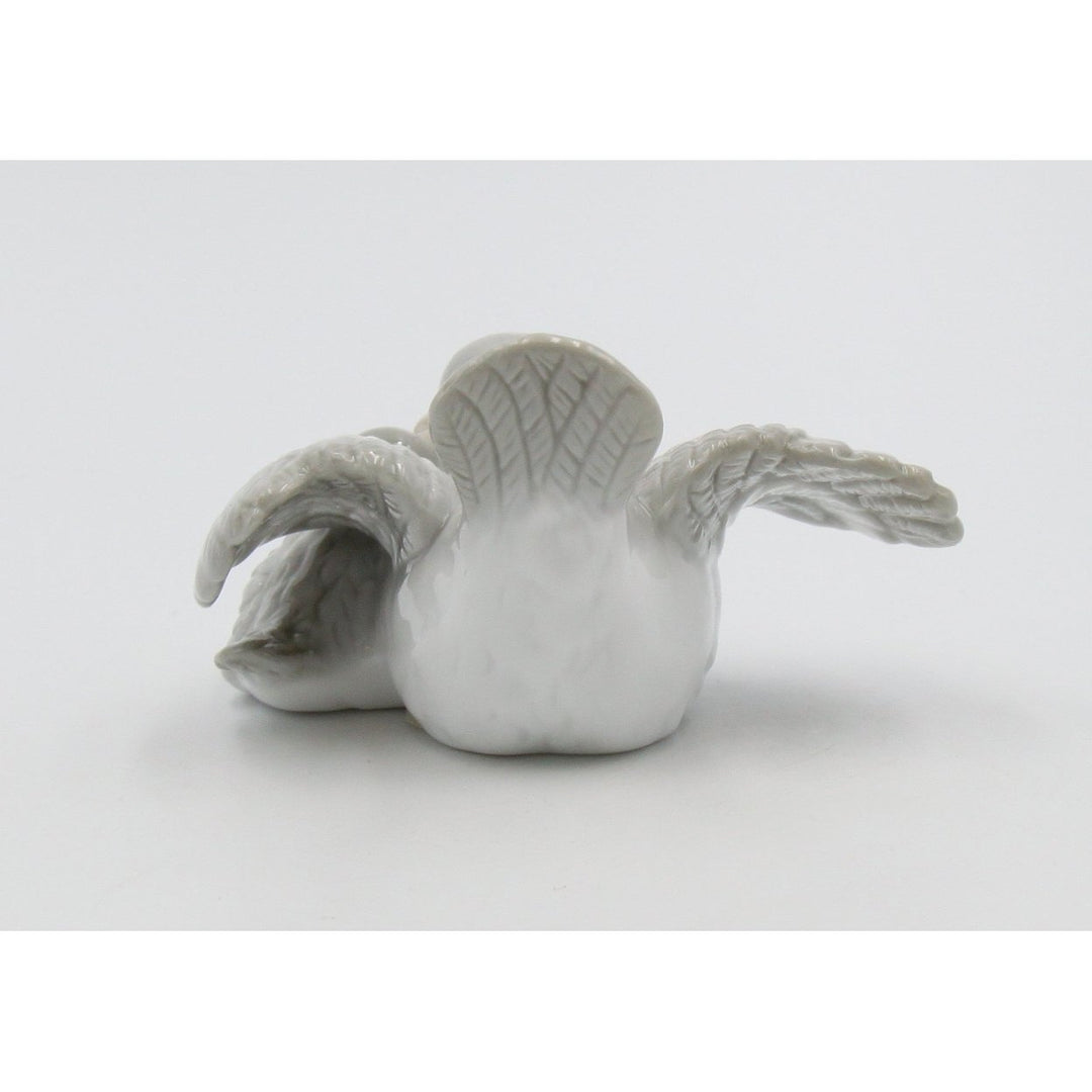 Ceramic Gray Bird Mom With Baby Bird Figurine Image 3