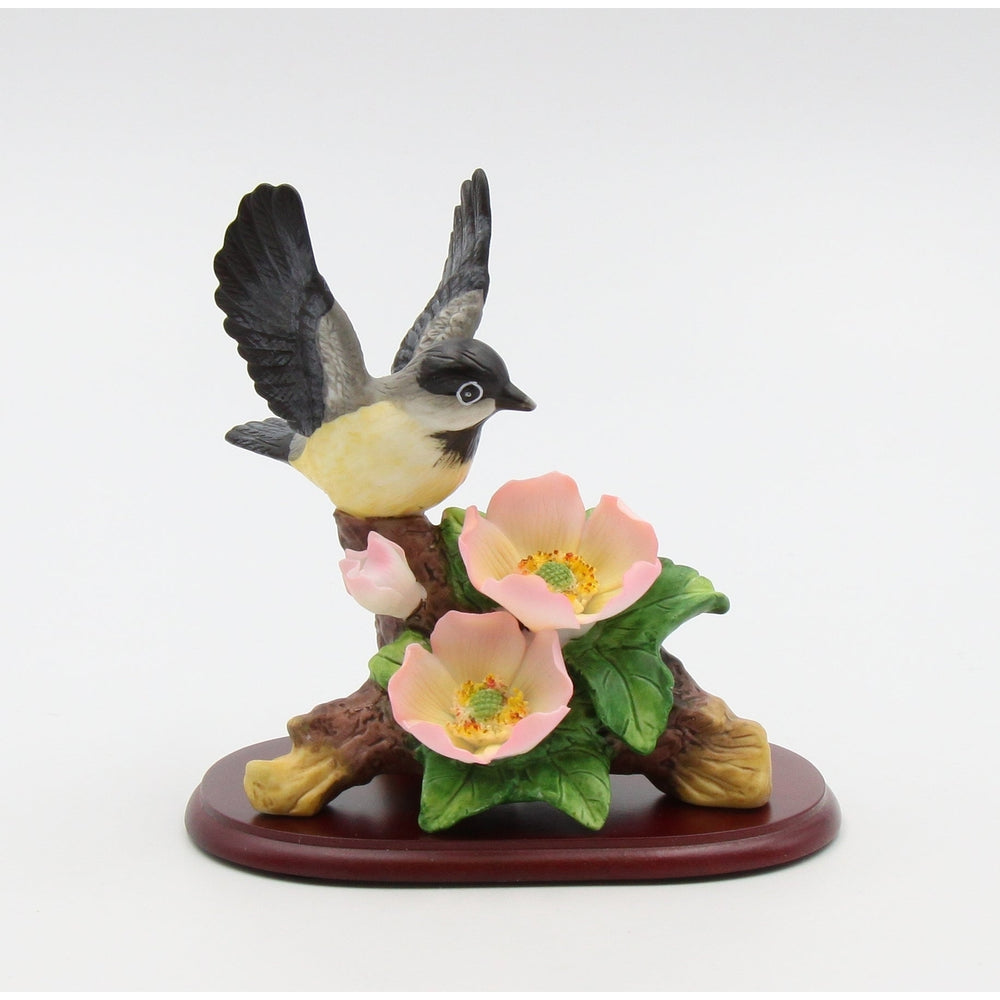 Ceramic Chickadee Bird Figurine 4.5in Vintage  Birdwatcher Image 2