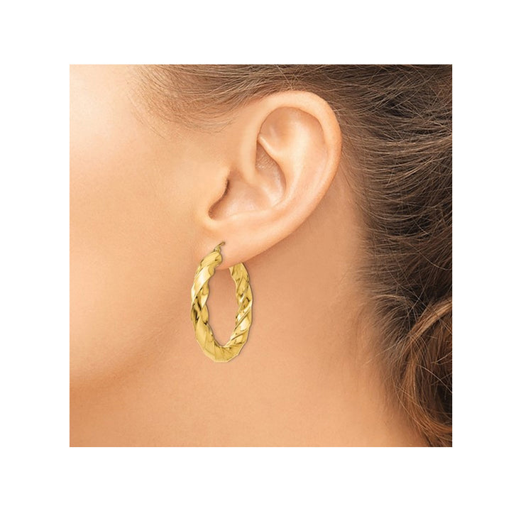 14K Yellow Gold Twist Hoop Earrings 1 1/2 Inch (5.00 mm) Image 2