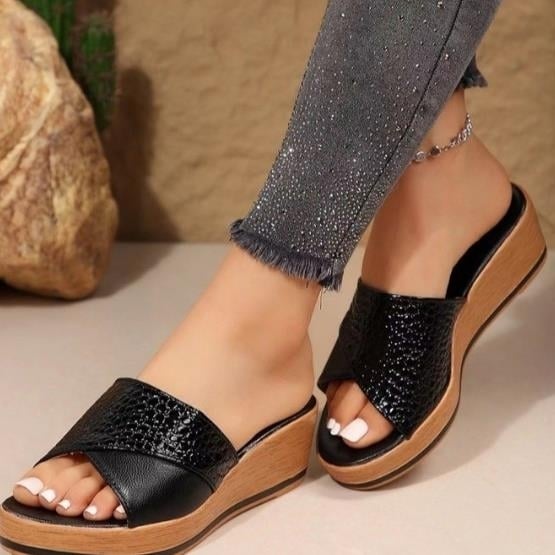 Summer Trendy Womens Shoes Youth Versatile Outwear Home Sandals and Slippers Image 4