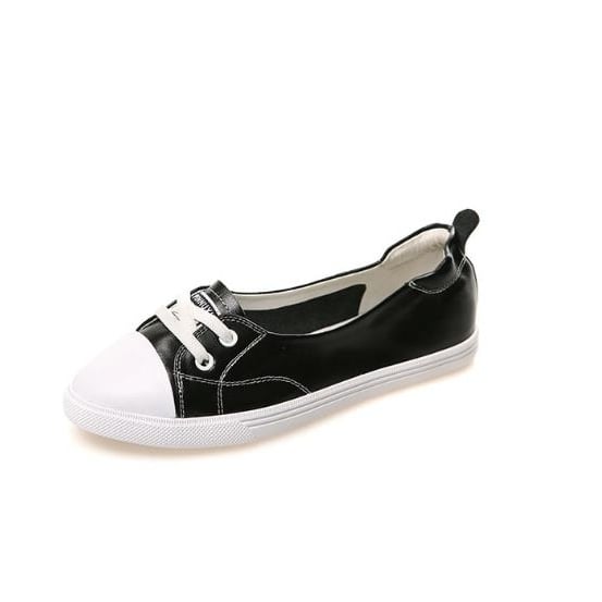 Shallow mouth genuine leather small white shoes for women flat bottomed leisure tourism driving pregnant women and Image 2