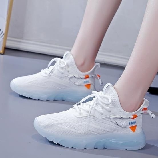 Versatile womens shoes small white shoes dad shoes breathable and comfortable sports shoes trendy casual shoes high Image 1