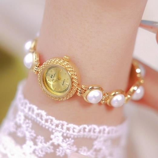 Xiaoxiang Middle Ages Light Luxury Pearl Bracelet Watch Elegant Womens Watch Image 2