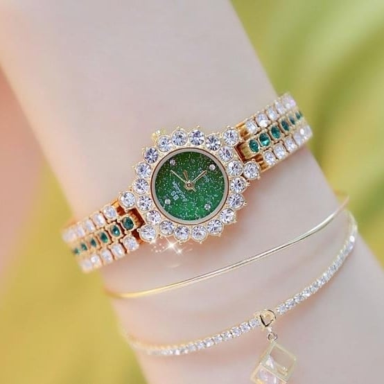 Sparkling small green watch multi-color temperament womens chain watch Image 1