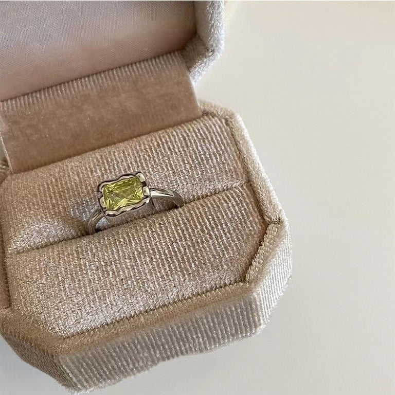 Open can adjust the niche design sense of green grape square diamond ring womens fashion temperament forefinger ring Image 1