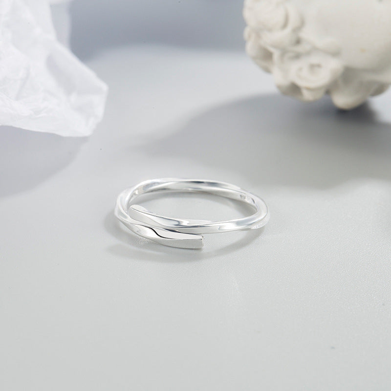 Luck Mobius ring female simple distorted ring cold wind inside inside niche design versatile Image 1