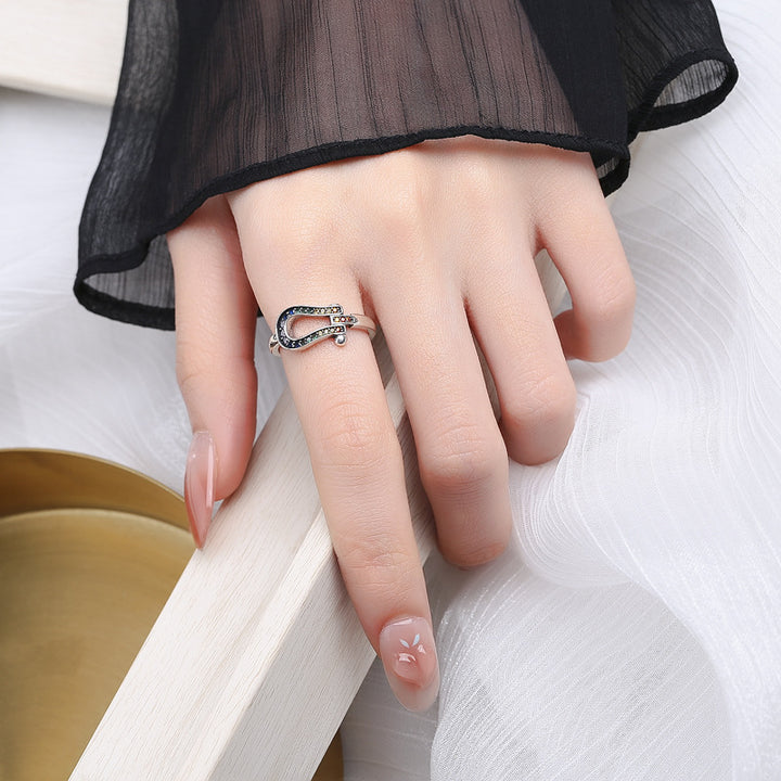 Silver S925 Diamond Horseshoe Deduades Female Light Luxury Fashion Forest Excumbitings Exquisite Finger Ring Tide Tide Image 3
