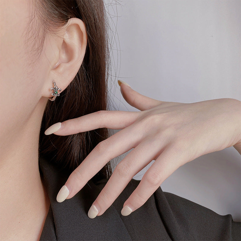 Wanying jewelry diamond -shaped hearing earrings s925 sterling silver design sense niche earrings light luxury Image 1