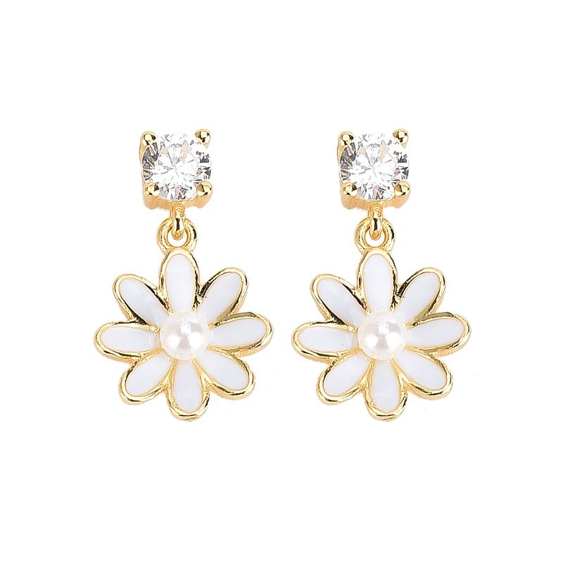 Pearl little daisy ear ring female small fresh S925 pure Tremella ditrotic earlier earrings design sensor vibrato live Image 4