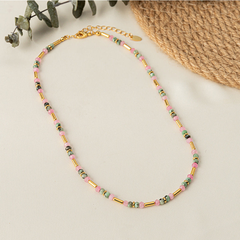 Spring niche design feels powder green stone beading necklace contrasting color wild natural stone collar chain Image 1