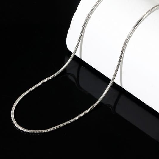 925 sterling silver necklace wholesale Italian snake bone chain high-end feel womens summer niche design ins temperament Image 3