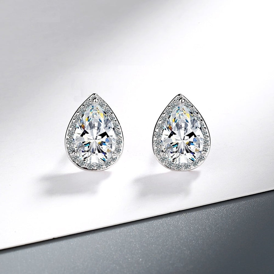 Luxury Water Drop Crystal Stud Earrings Image 1