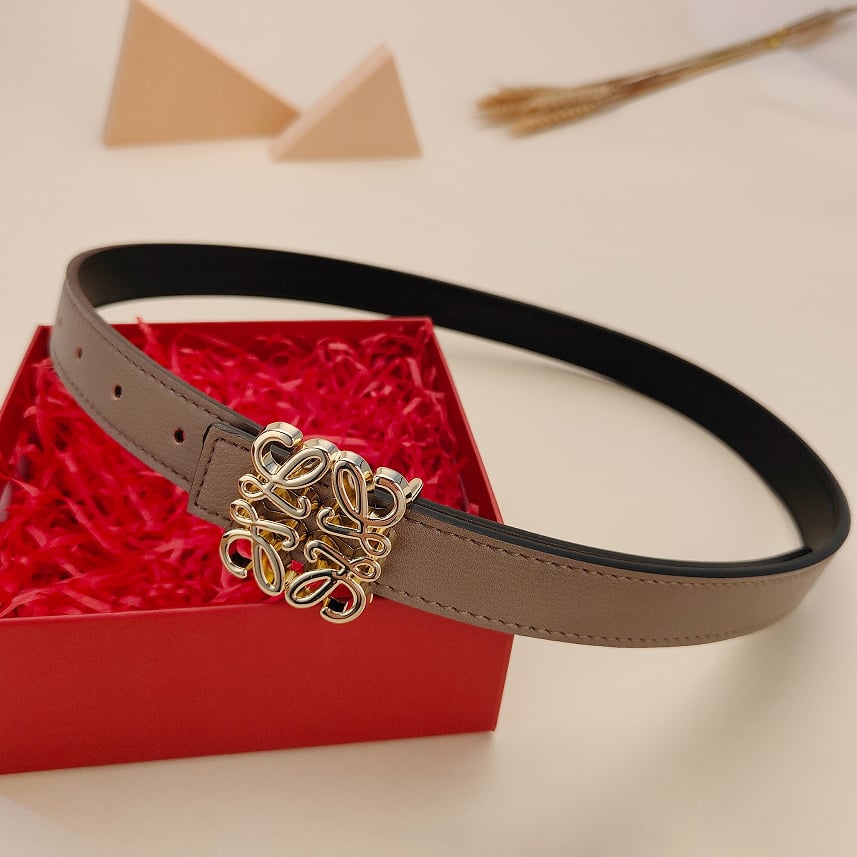 Fashion Women Geometric Metal Buckle Leather Belt Image 1