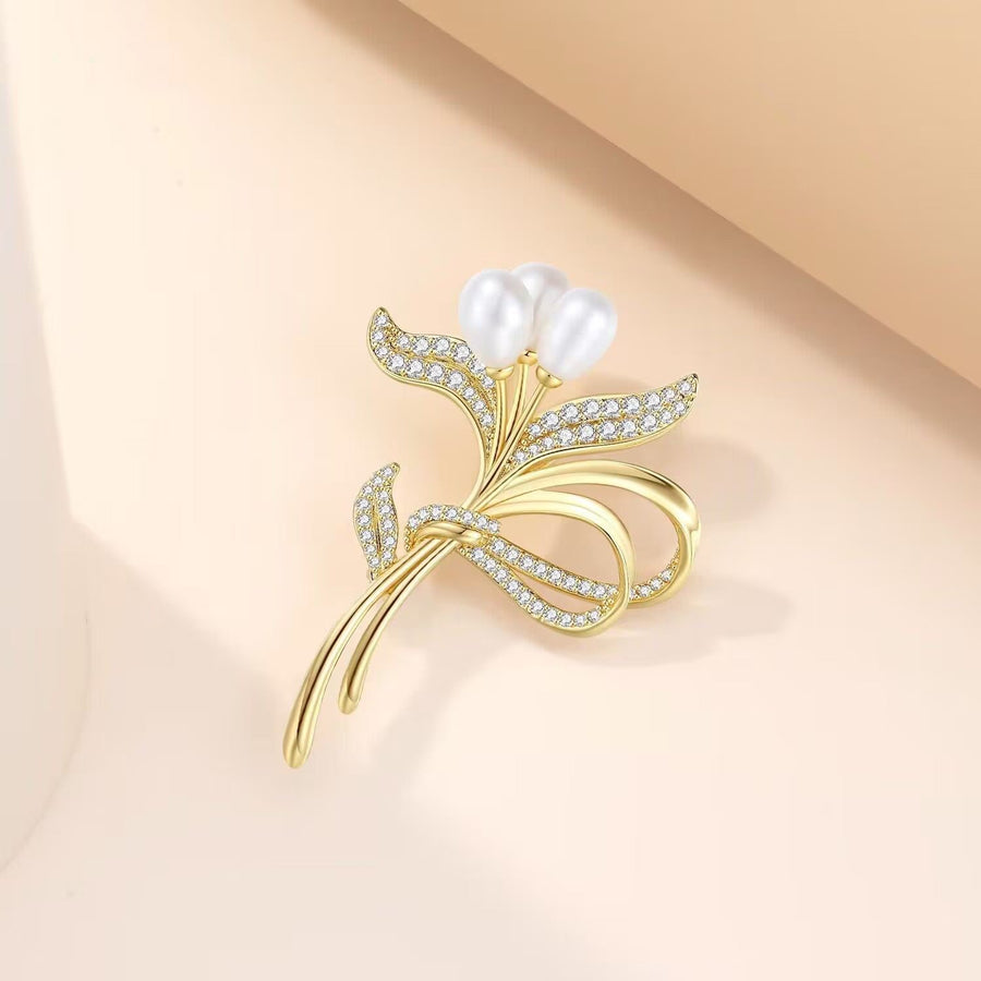 Pearl Flower BroochElegant Women 18K Gold Brooch Pin Image 1